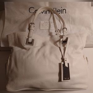 CALVIN KLEIN LARGE WHITE PEBBLED LEATHER SOFT-SIDE TOTE WITH SILVERTONE HARDWARE